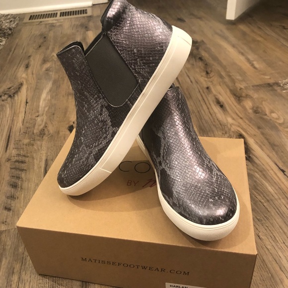 harlan snakeskin slip on rose gold